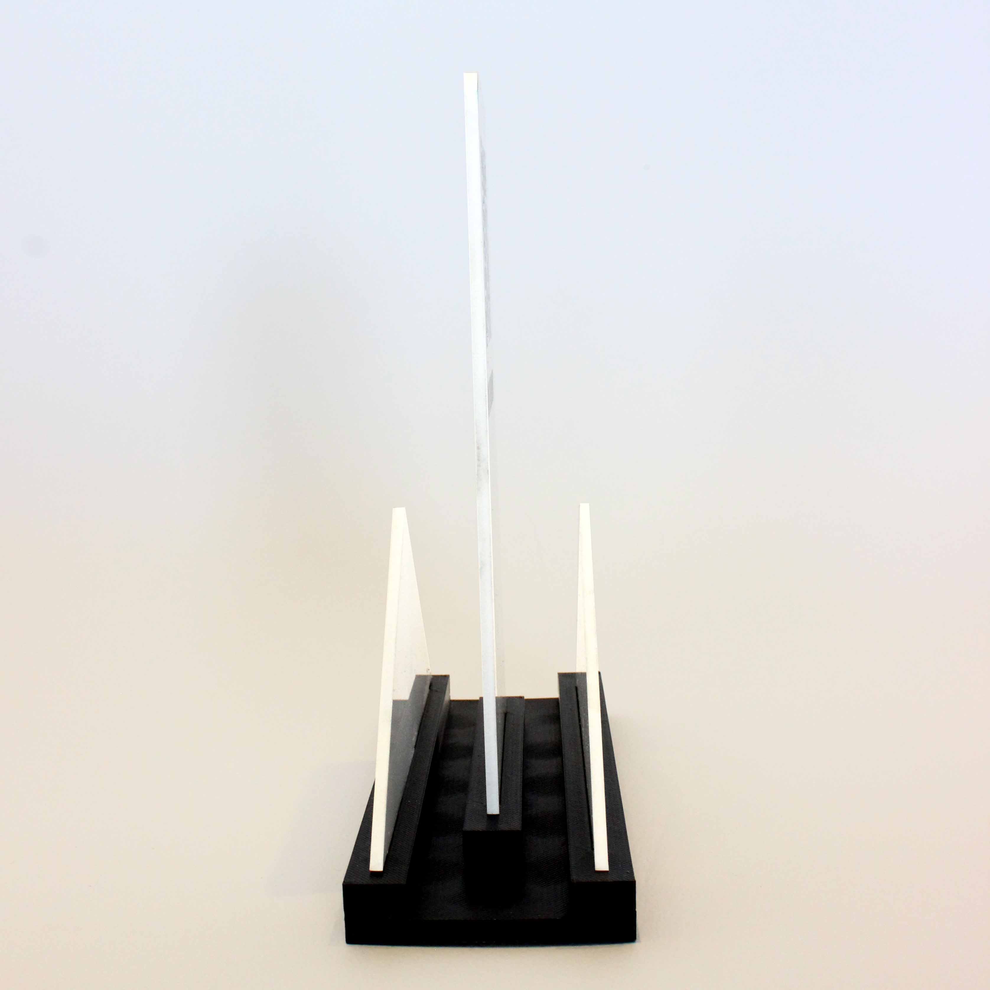 Edge Stand - Image